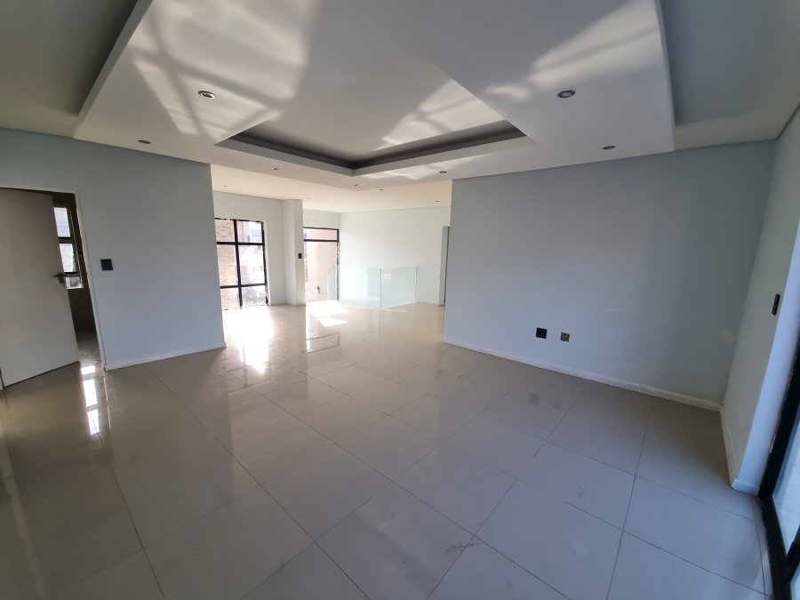 5 Bedroom Property for Sale in Melodie North West